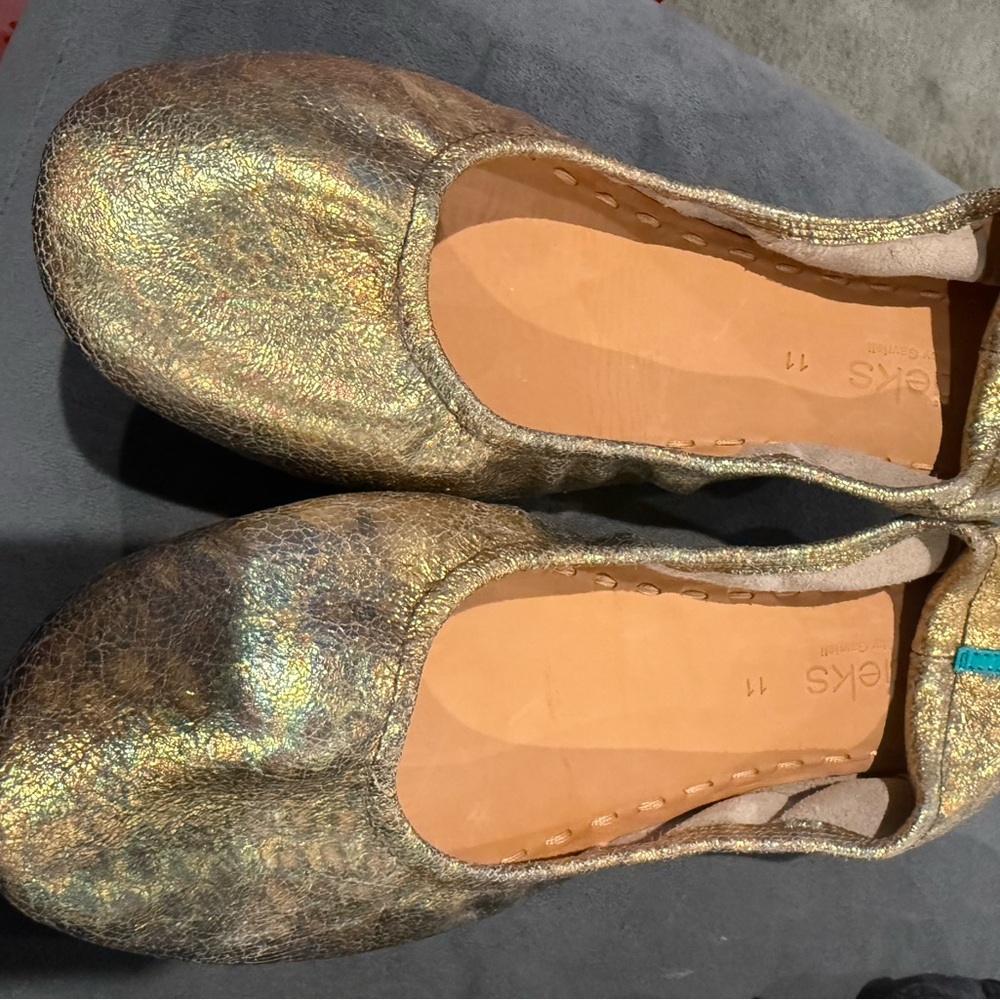 10 pairs of Tieks